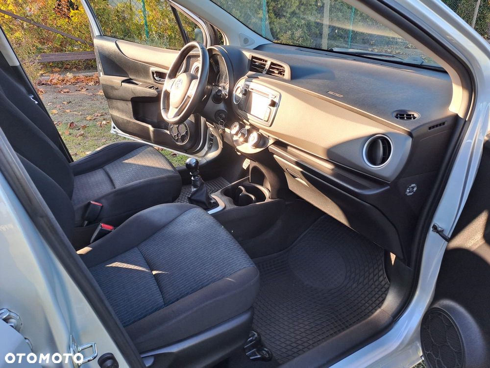 Toyota Yaris - 8
