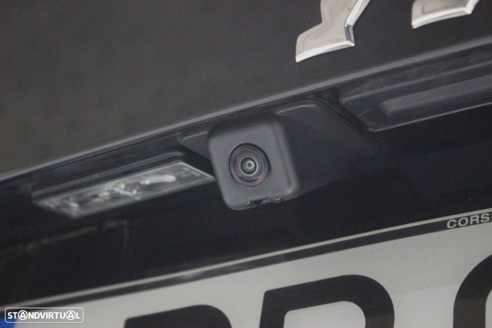 Peugeot 2008 1.5 BlueHDi Allure EAT8 - 10