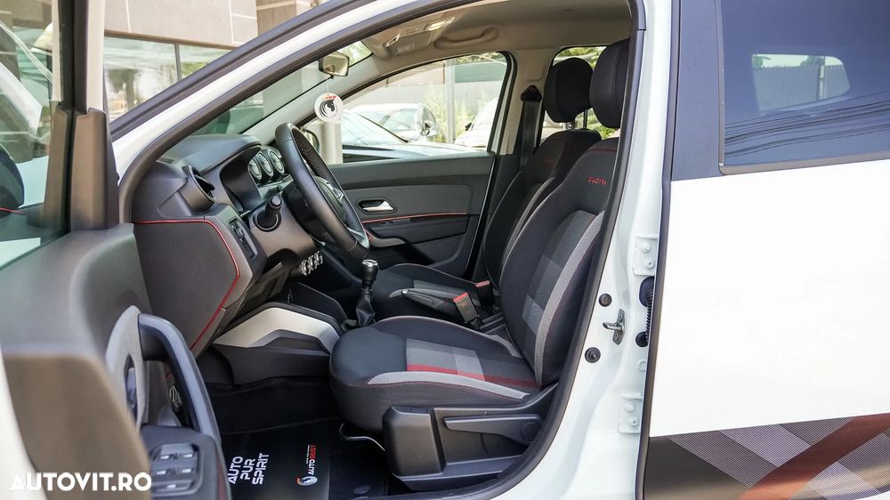Dacia Duster 1.6 SCe Prestige jante 17" - 27