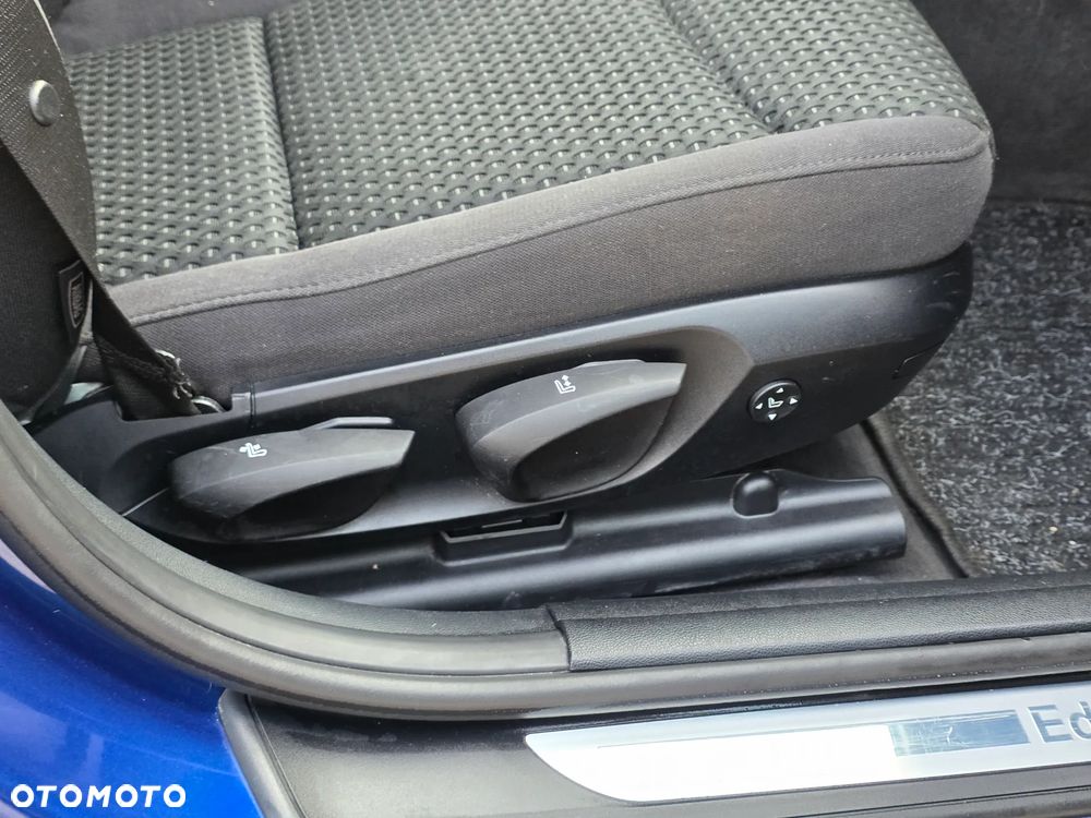 BMW Seria 3 320d - 25