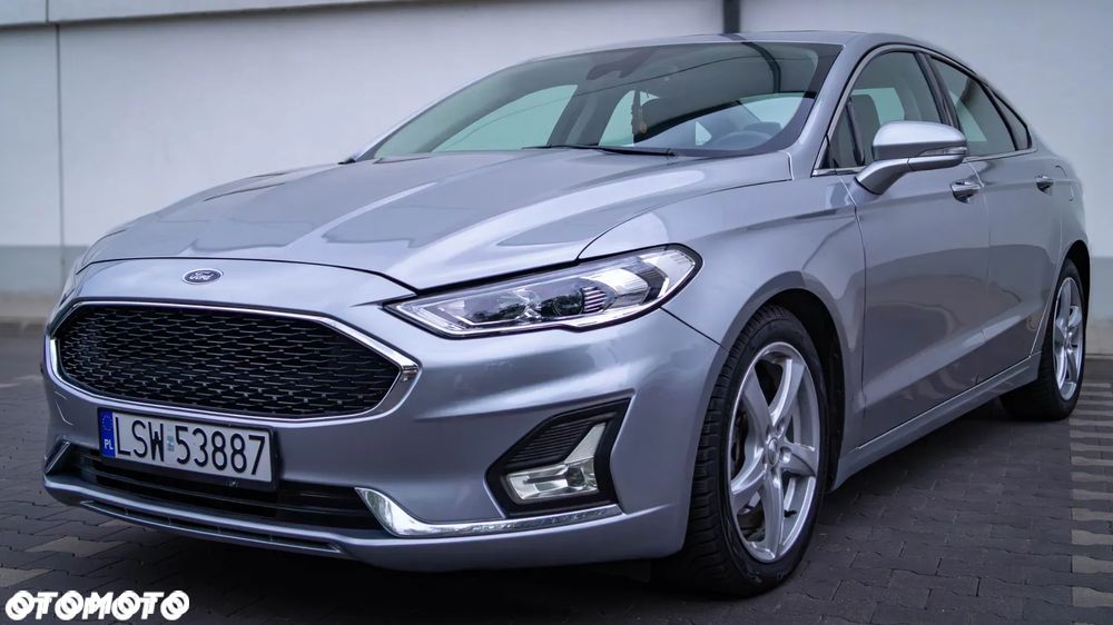 Ford Fusion - 1
