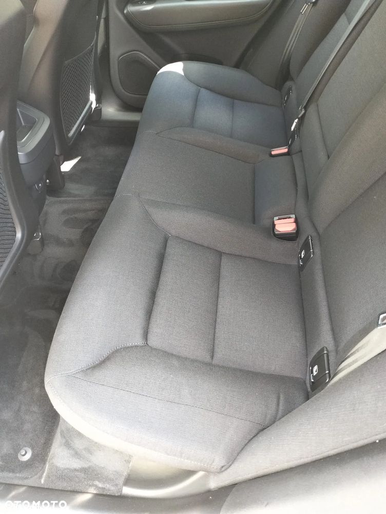 Volvo XC 60 B4 B Momentum - 13