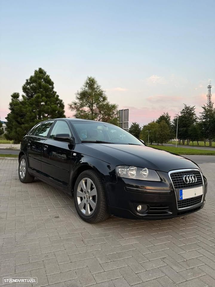 Audi A3 2.0 TDI DPF (DSG) S tronic Ambition - 1