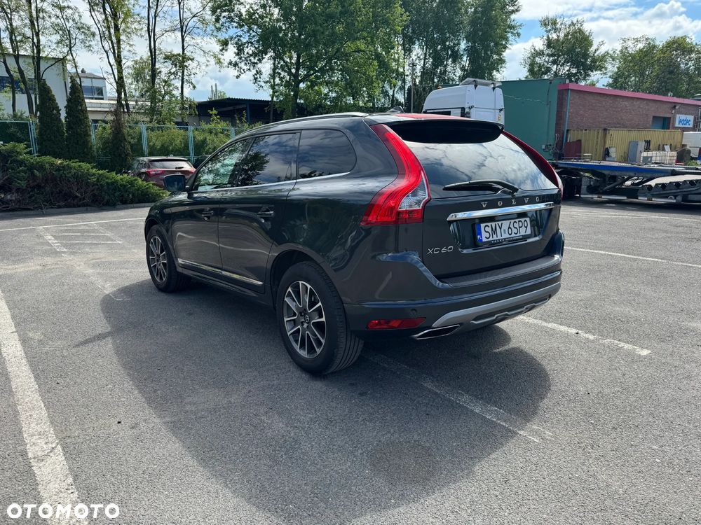 Volvo XC 60 - 4
