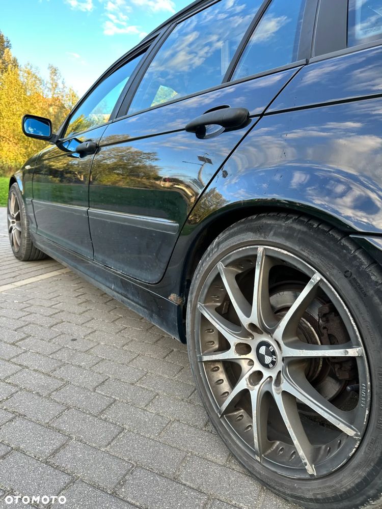 BMW Seria 3 318i Touring - 10