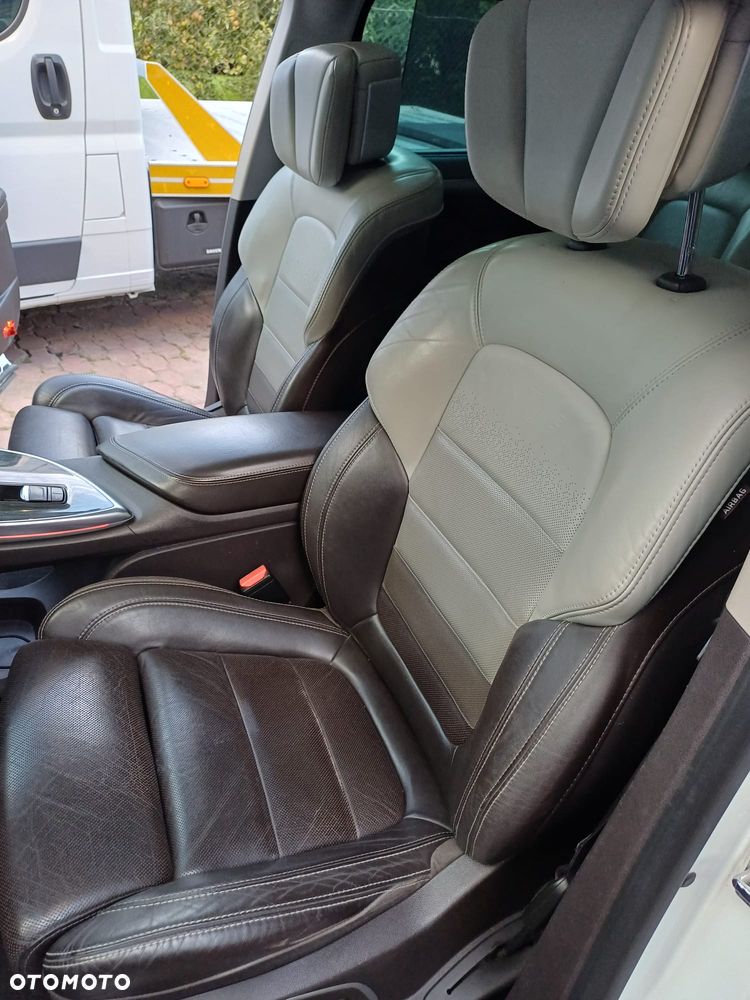 Renault Espace 1.6 dCi Energy Initiale Paris EDC 7os - 25