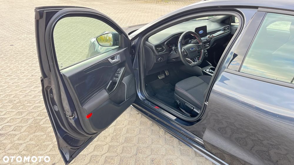 Ford Focus 2.0 EcoBlue STart-Stopp-System ST-LINE - 9