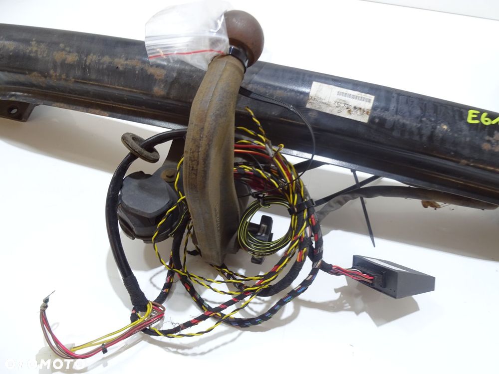 HAK HOLOWNICZY BMW E61 OE - 5