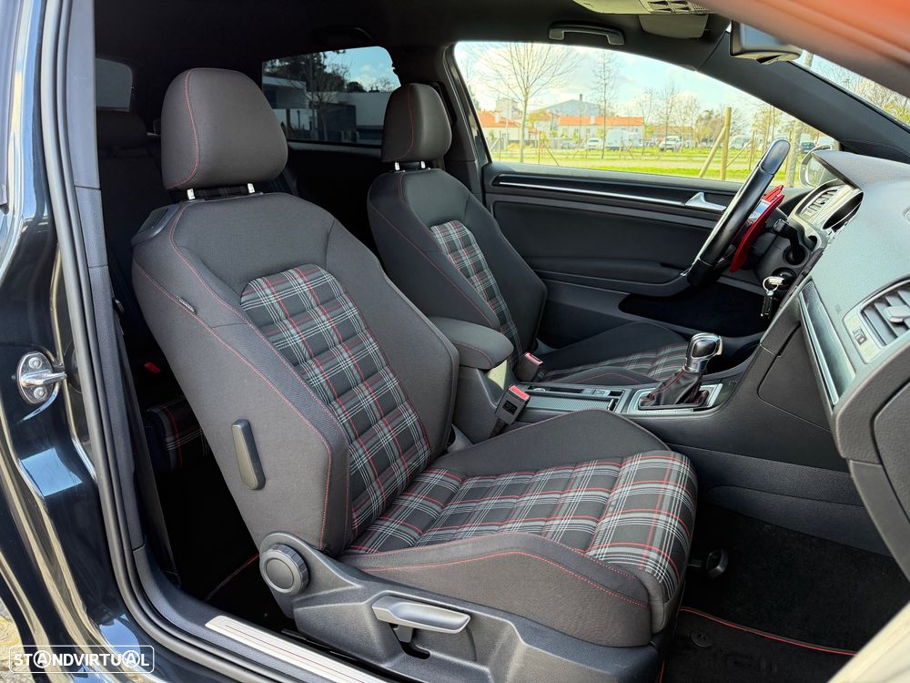 VW Golf GTI BlueMotion DSG - 28