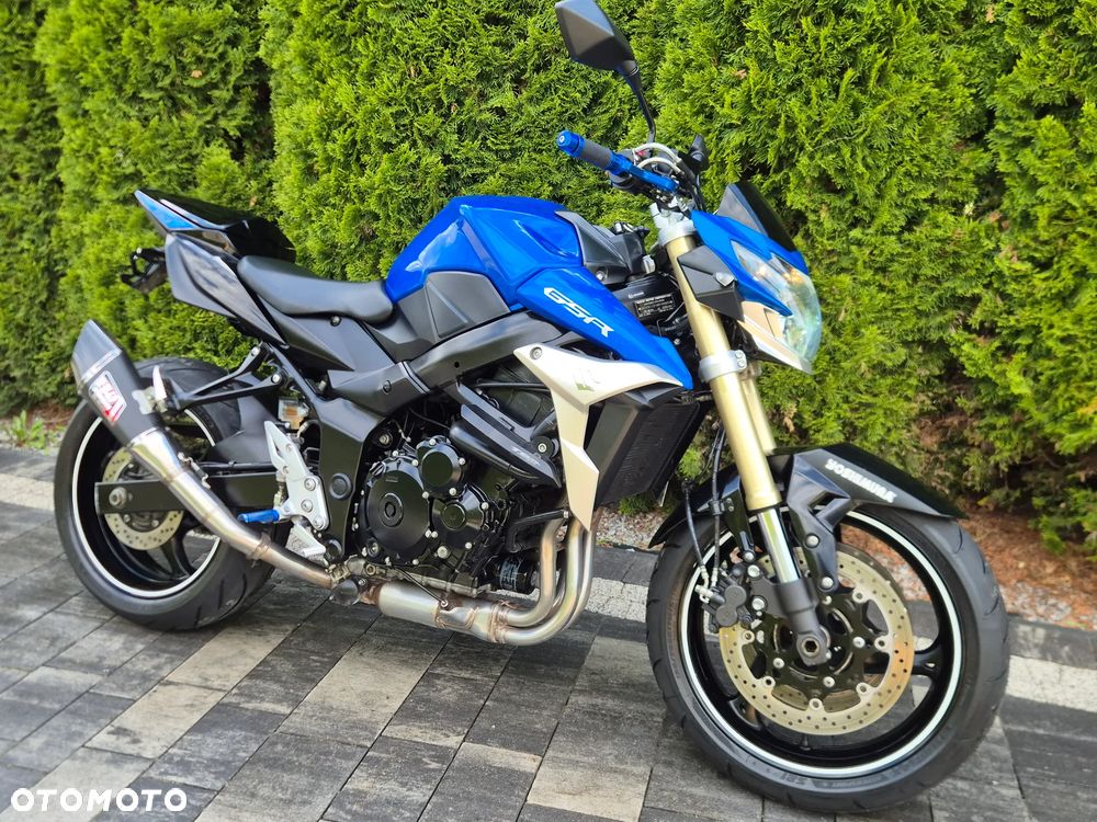Suzuki GSR - 1