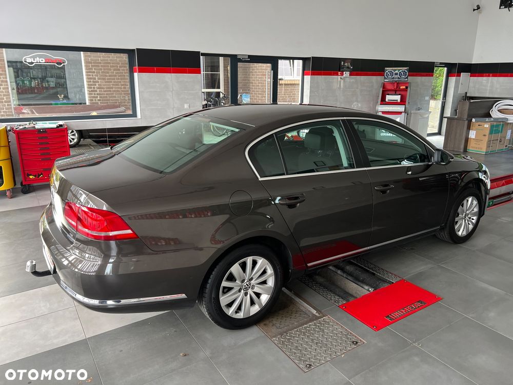Volkswagen Passat 1.6 TDI (BlueMotion Technology) Comfortline - 8