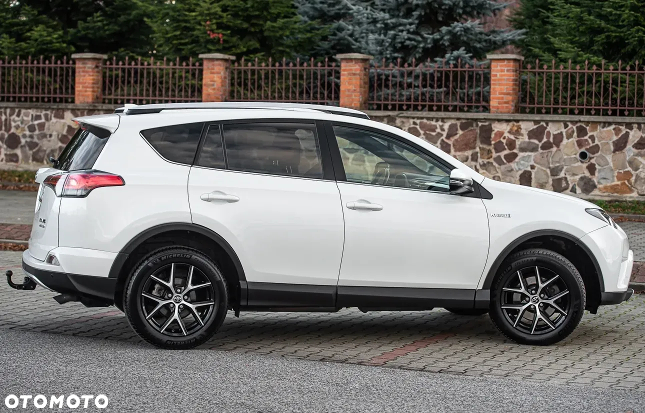 Toyota RAV4 - 14