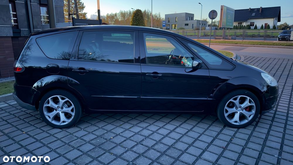 Ford S-Max - 9