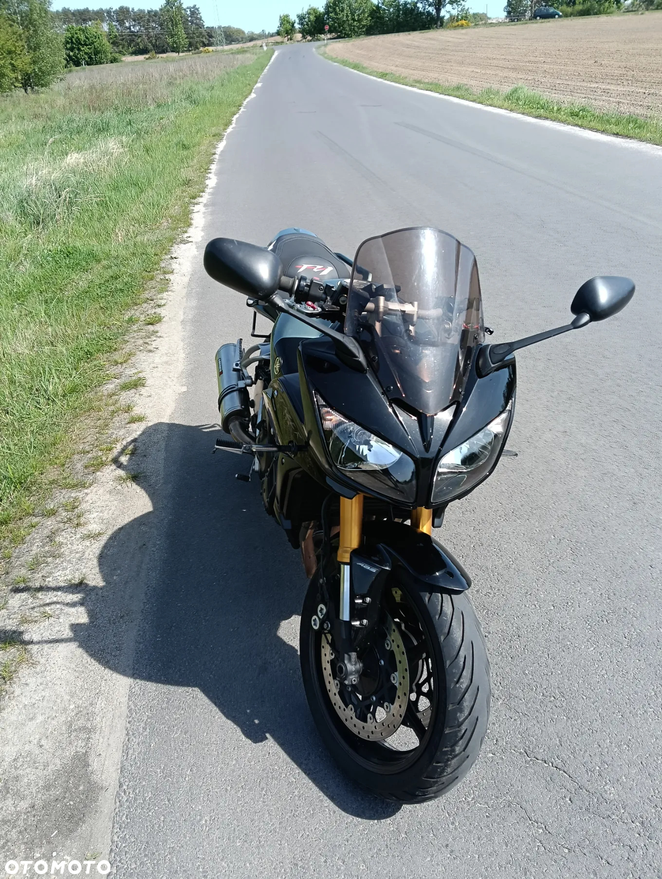 Yamaha FZ - 16