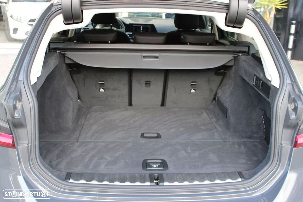 BMW 320 d Line Sport Auto — fotografia 10