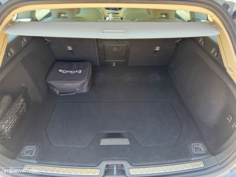 Volvo V60 2.0 T6 AWD TE Plus Dark - 6