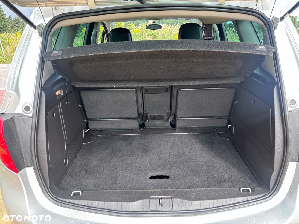 Opel Meriva 1.4 T Cosmo - 8