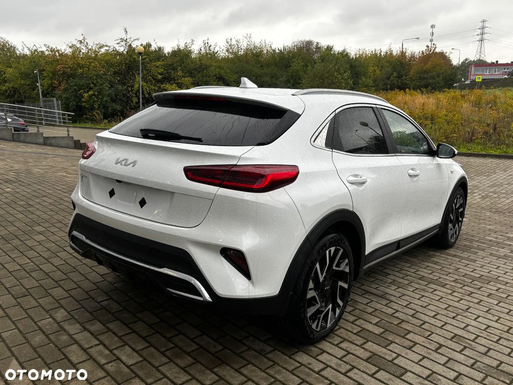 Kia XCeed 1.5 T-GDI M - 4