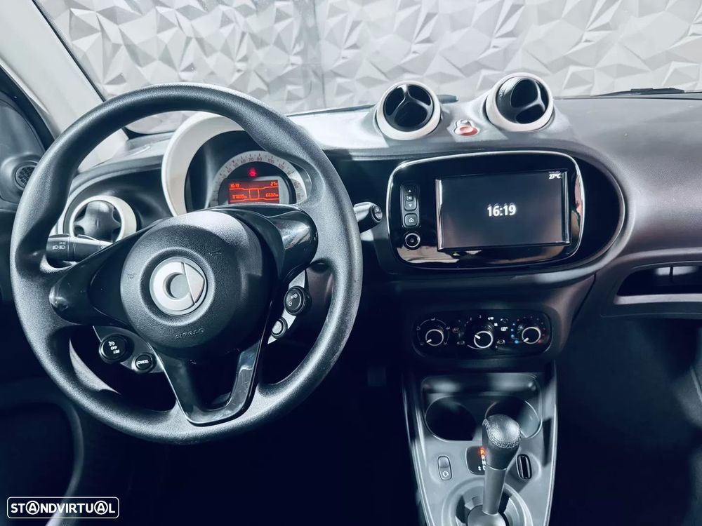 Smart ForTwo Coupé 1.0 mhd Pulse 71 Softouch - 17