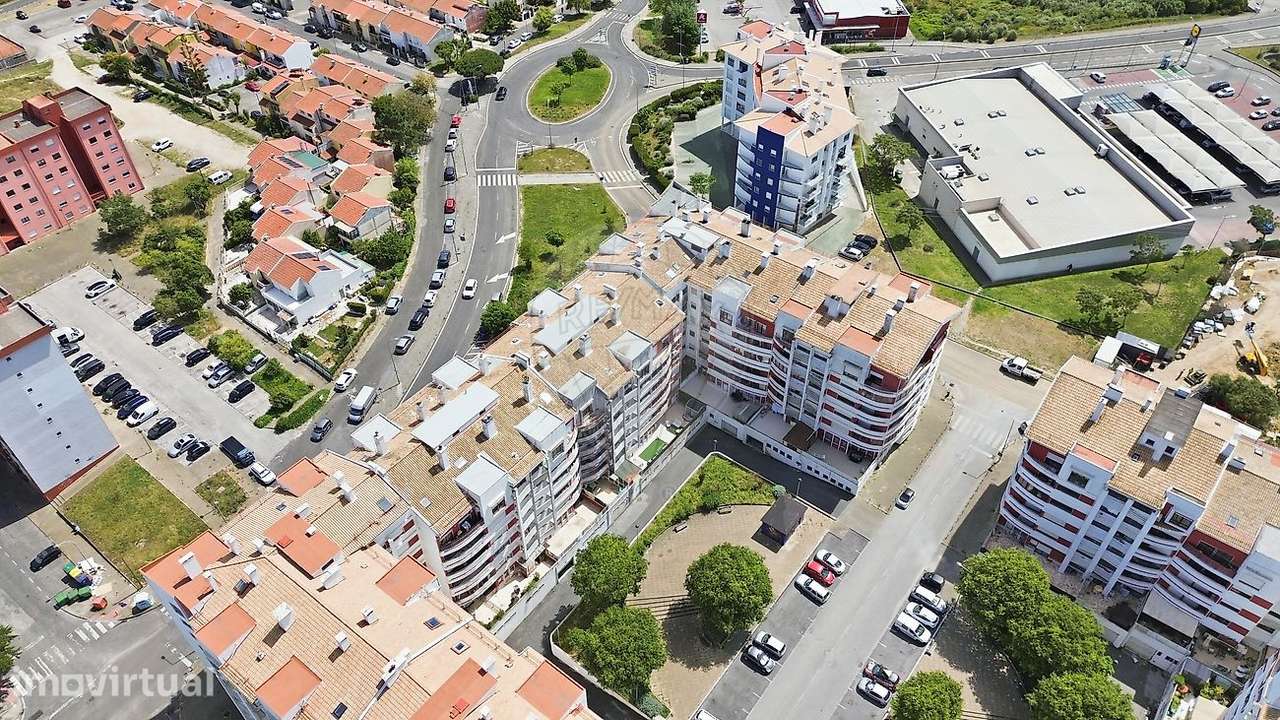 Apartamento T3 à venda em Sintra - Grande imagem: 2/28