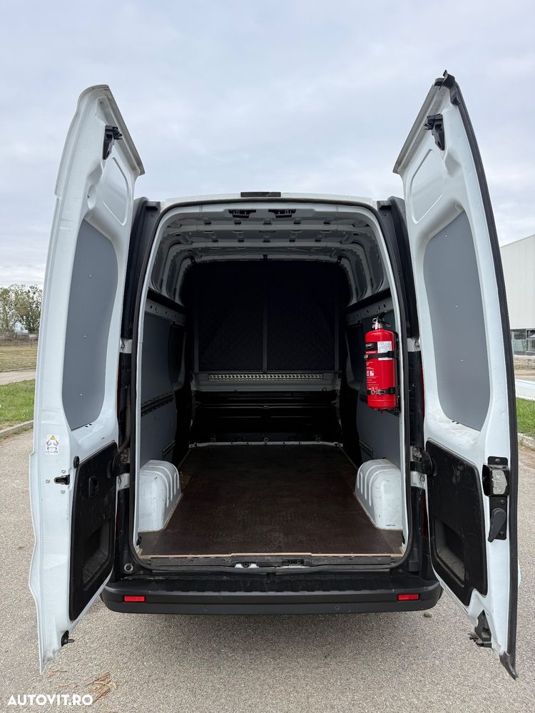Renault Trafic L2H2 - 5
