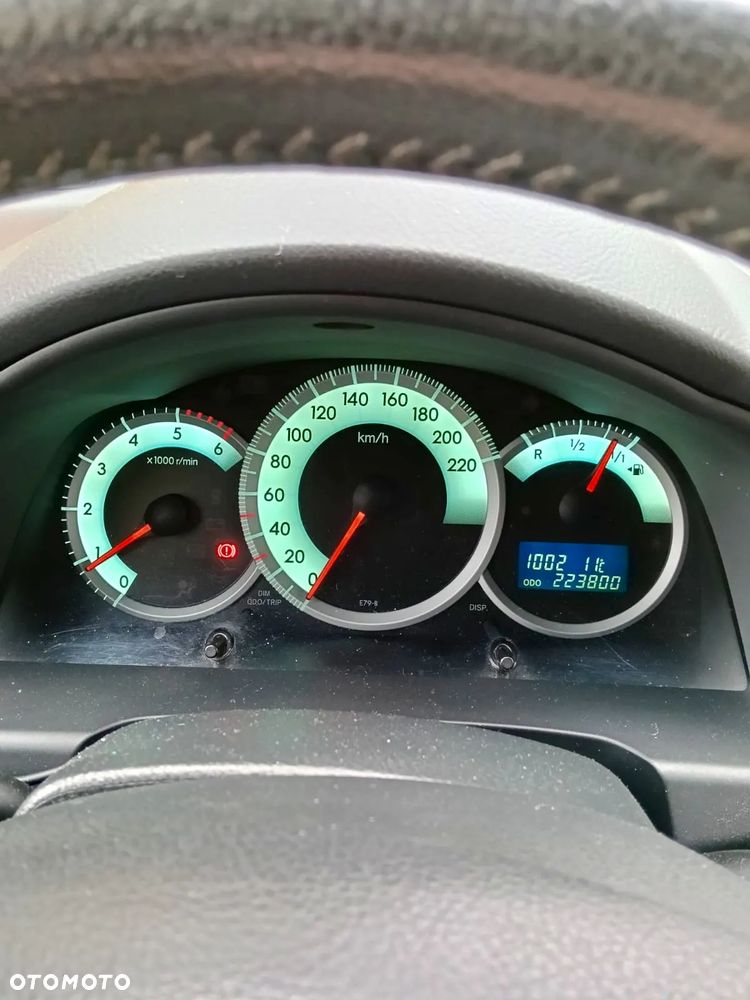 Toyota Corolla Verso - 6
