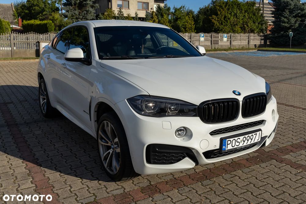BMW X6 xDrive40d - 13