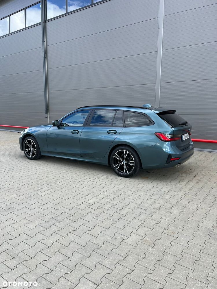 BMW Seria 3 318d - 11