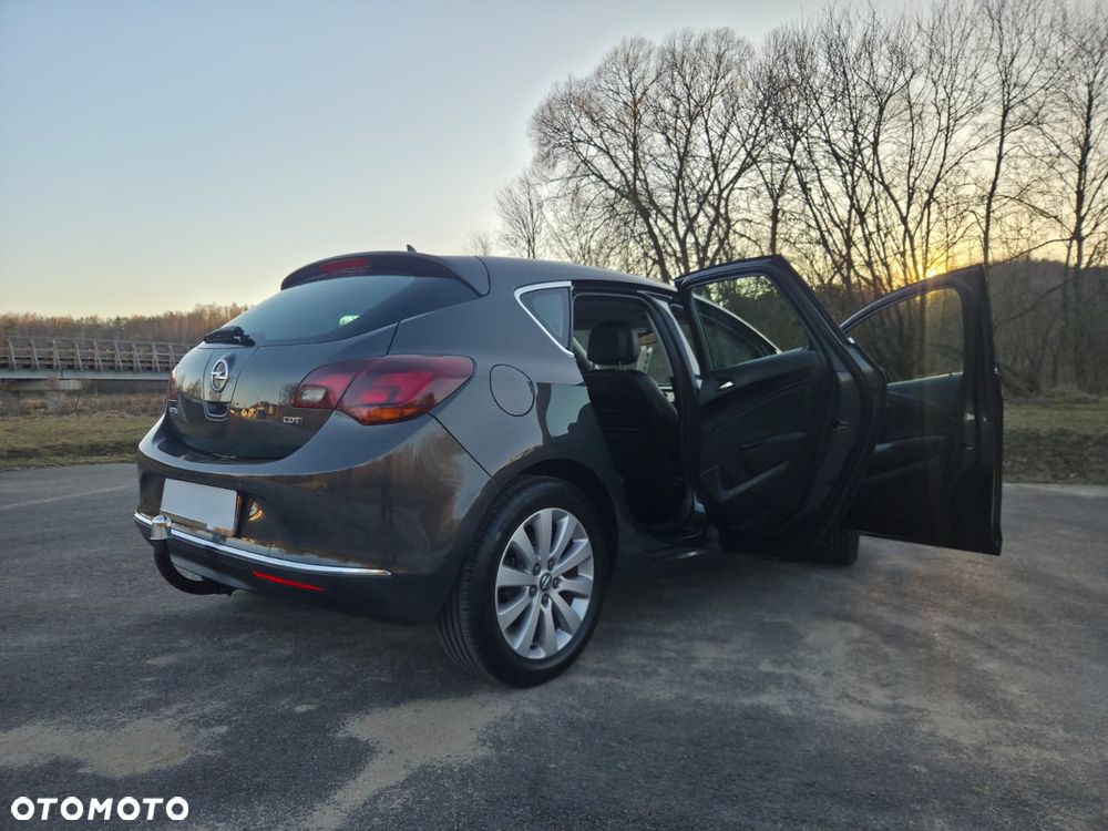Opel Astra 1.7 CDTI DPF Cosmo - 19
