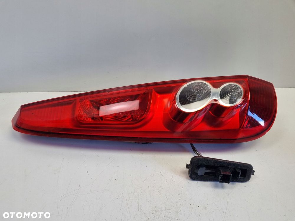 Ford Fiesta Mk5 Mk6 lift 05-08r 5 drzwi TYLNA LAMPA LEWA lewy tył kierowcy - 1