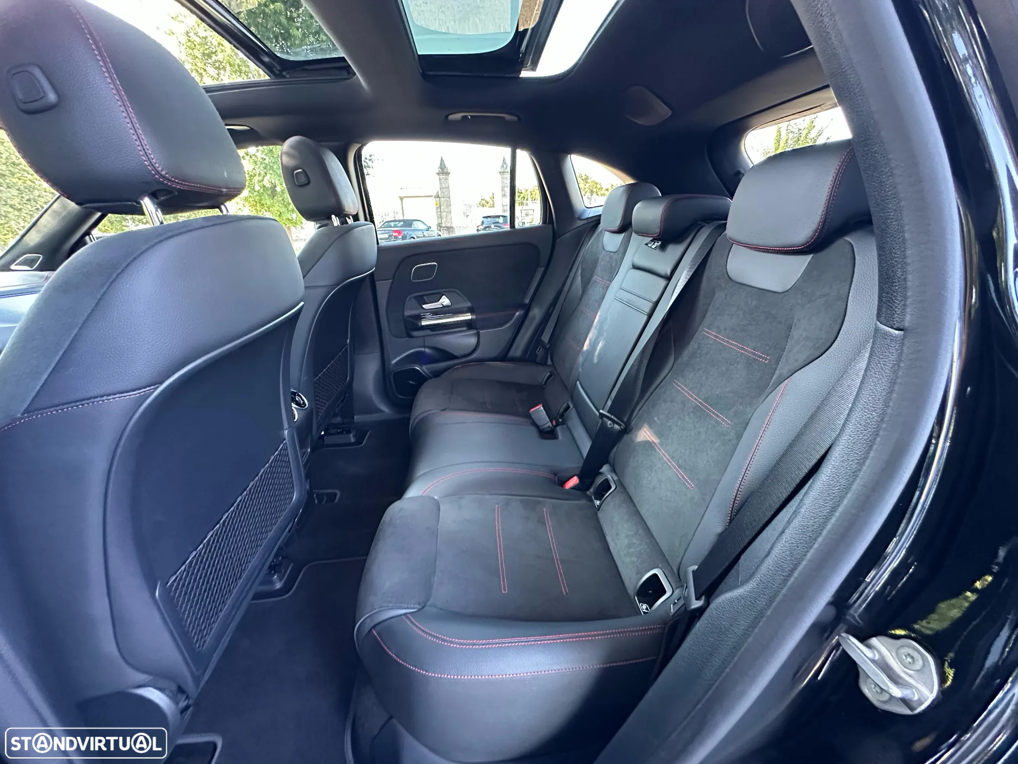 Mercedes-Benz EQA 350 4Matic AMG Line - 28