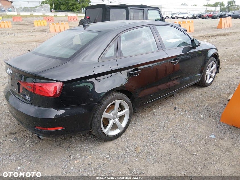 Audi A3 Limousine 2.0 TFSI quattro S tronic design - 4