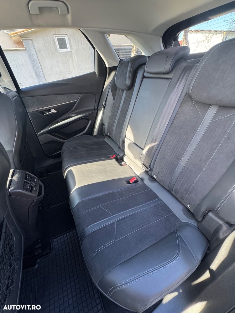 Peugeot 3008 1.5 BlueHDI 130 S&S EAT8 Allure - 17