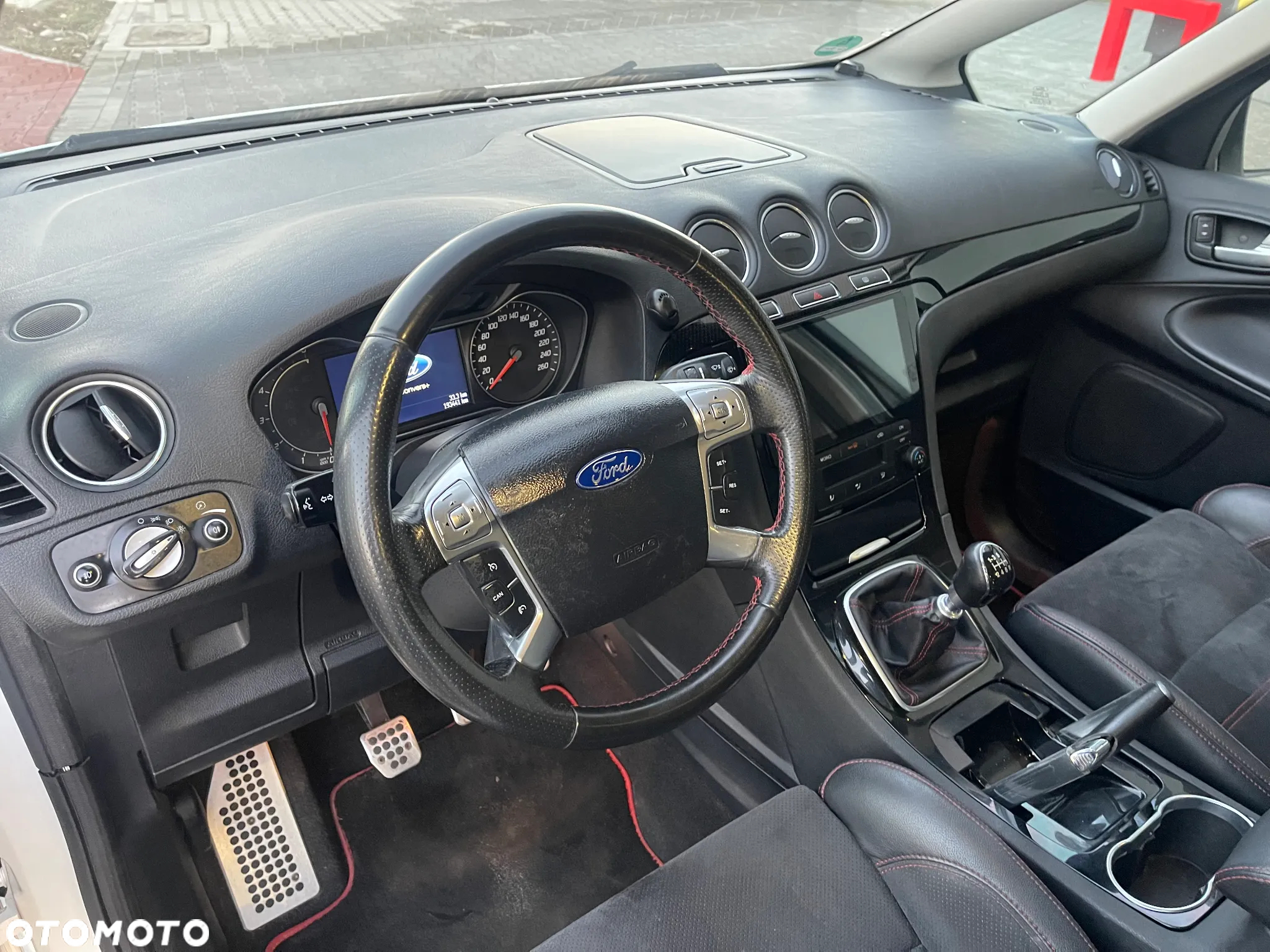 Ford S-Max - 21