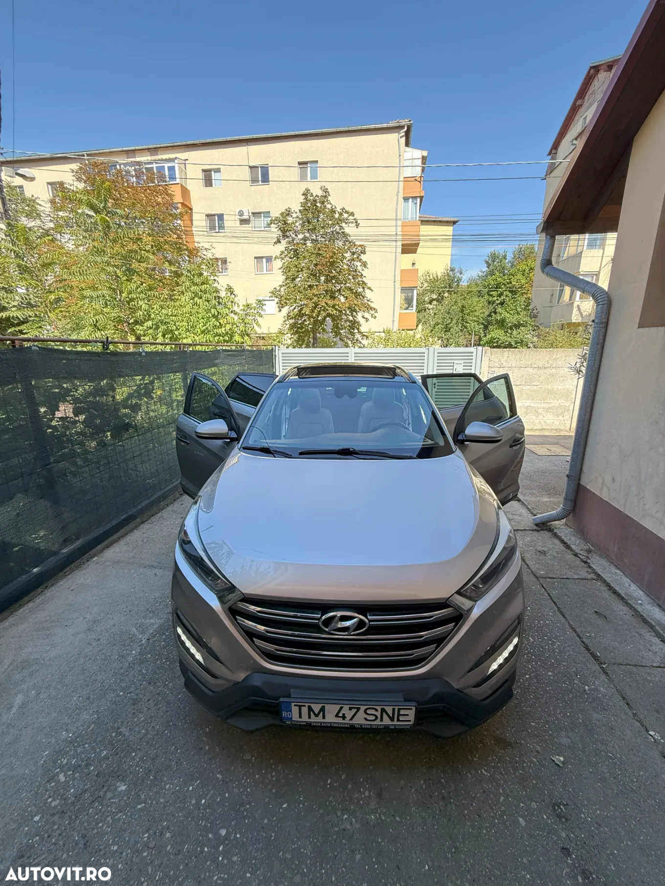 Hyundai Tucson 2.0 CRDI 4WD 6AT Luxury Pack+ - 11