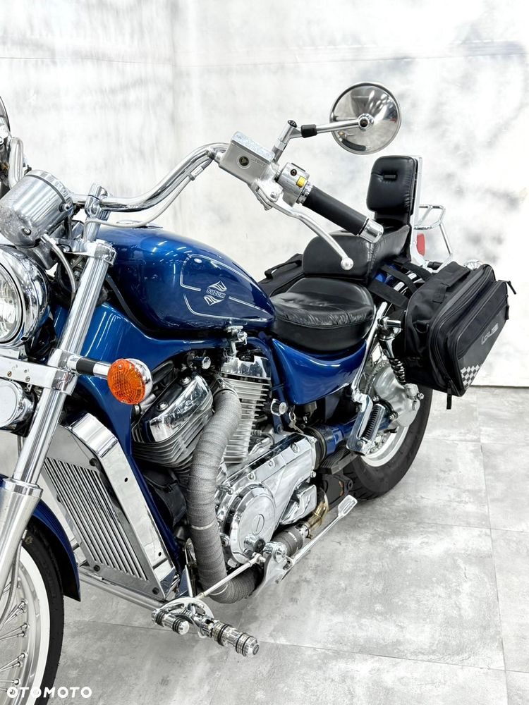 Suzuki VS - 17