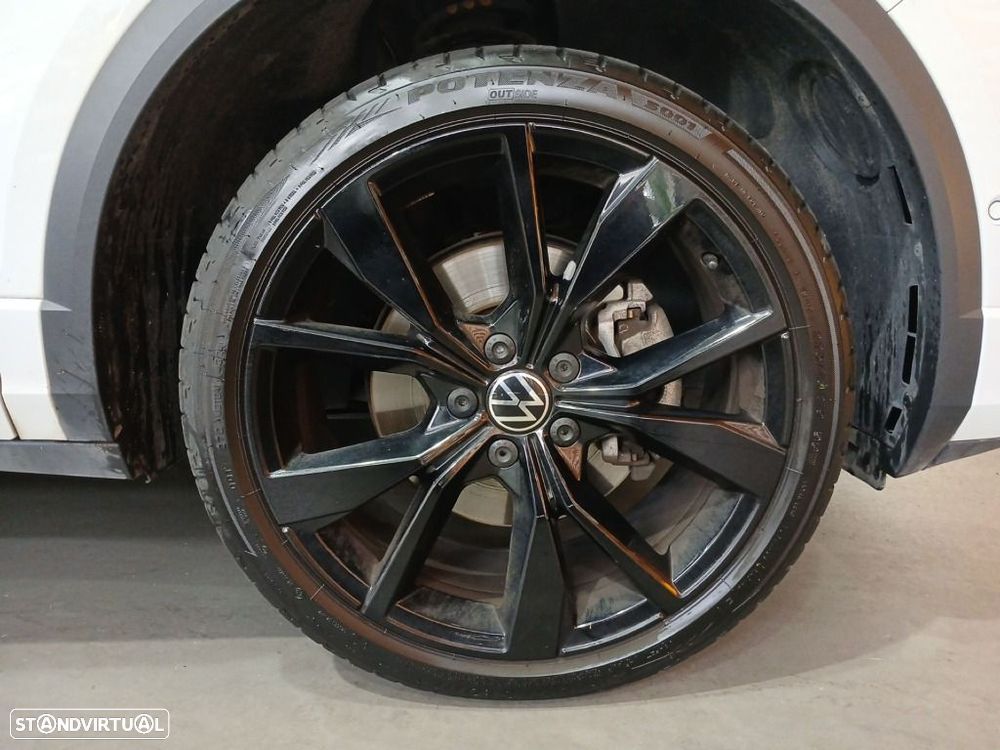 VW T-Roc 2.0 TDI R-Line DSG - 38