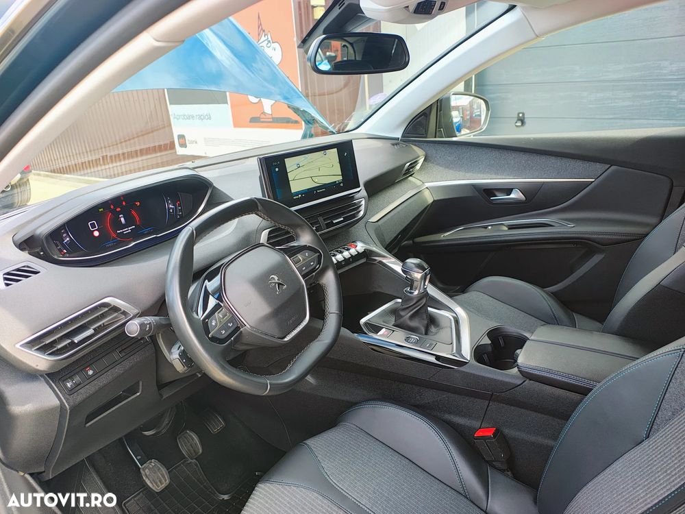 Peugeot 3008 1.2 PureTech Turbo S&S Allure - 13