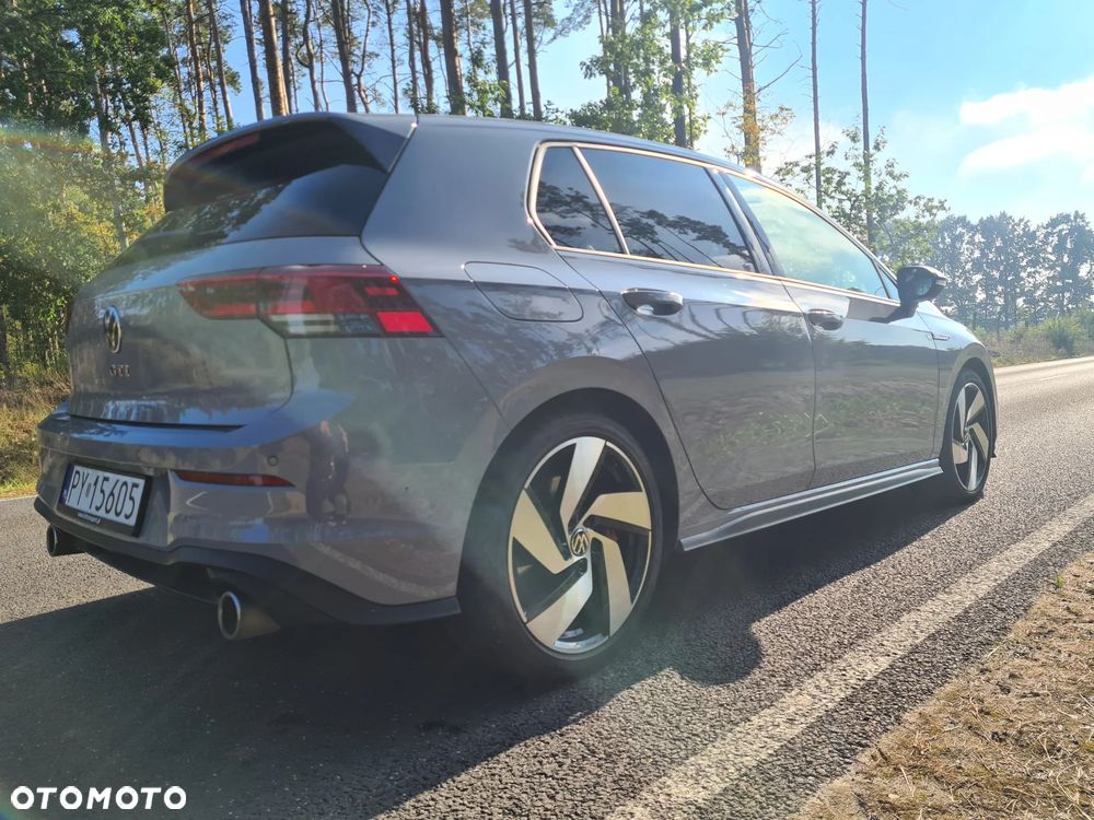 Volkswagen Golf - 5
