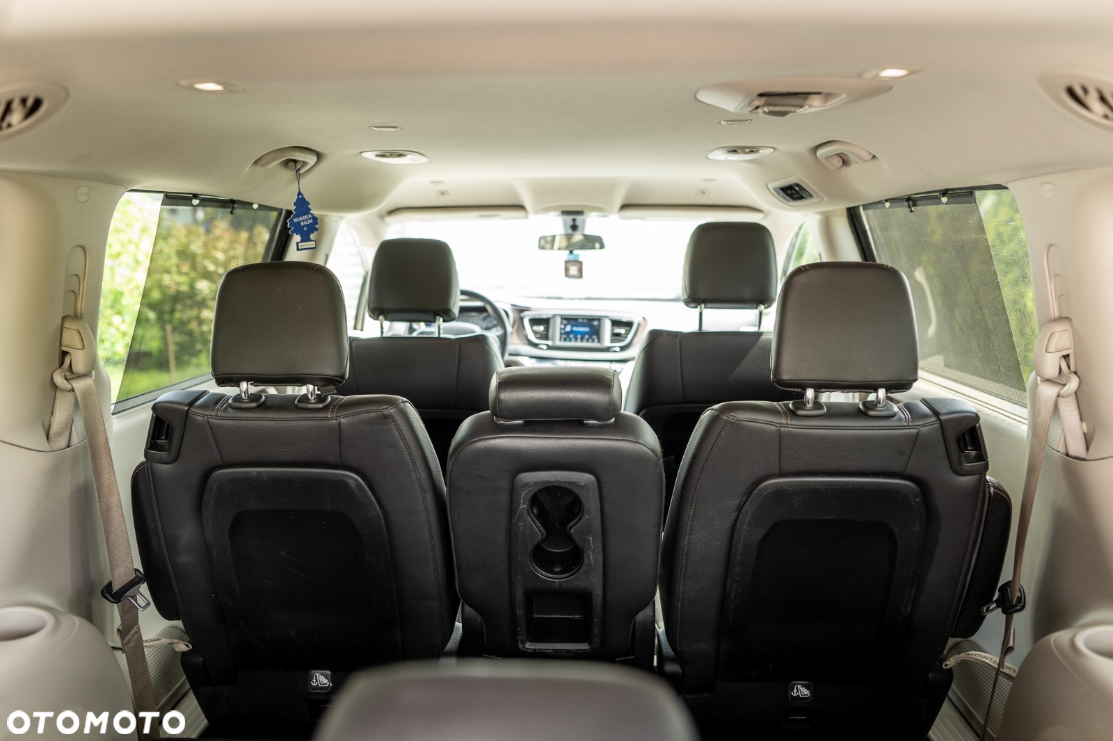 Chrysler Pacifica - 8
