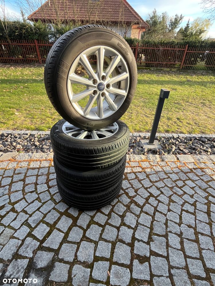 Ford Focus 1.5 TDCi Titanium PowerShift - 4