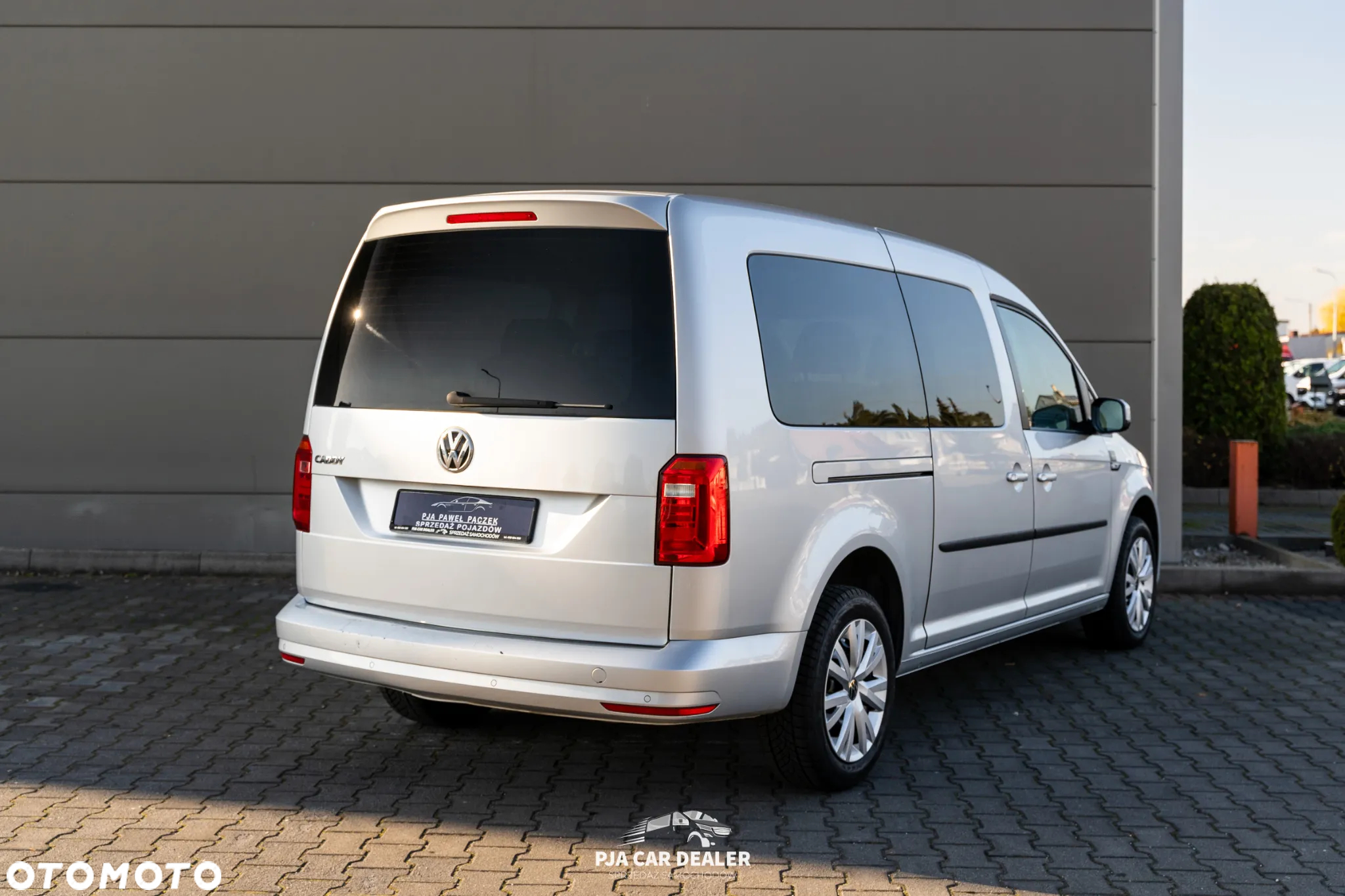 Volkswagen Caddy 2.0 TDI Comfortline - 9