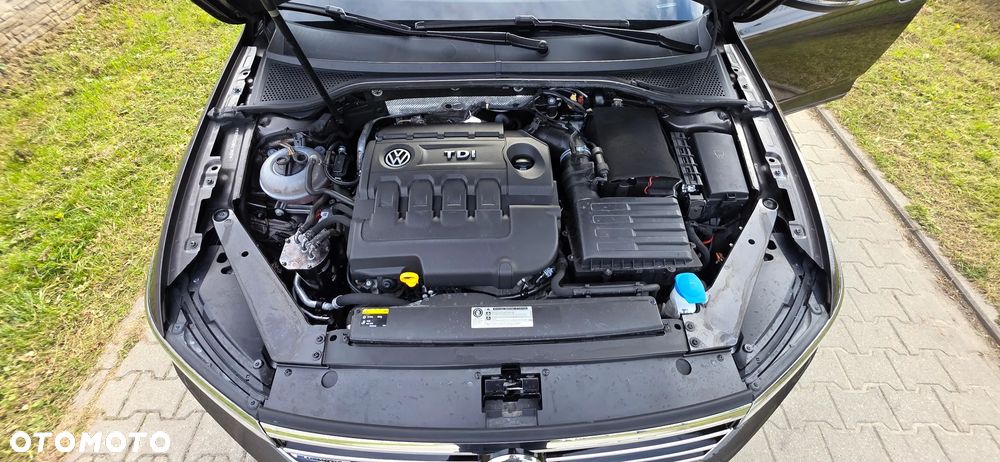 Volkswagen Passat 2.0 TDI (BlueMotion Technology) DSG Highline - 27