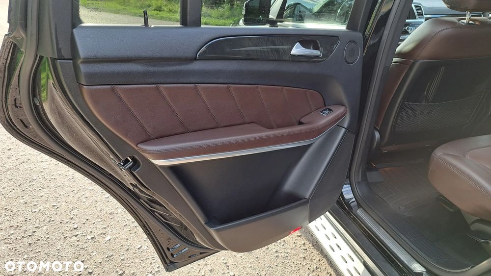 Mercedes-Benz GL - 19