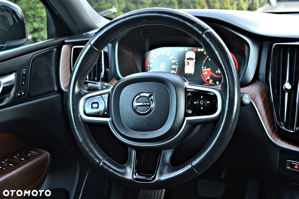 Volvo XC 60 D4 AWD Geartronic Inscription - 38