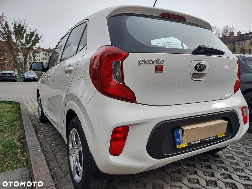 Kia Picanto 1.0 M - 11
