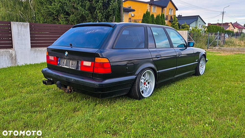 BMW Seria 5 540i - 16