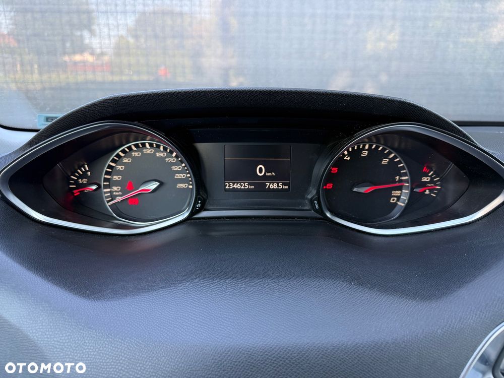 Peugeot 308 1.6 e-HDi Allure S&S - 30