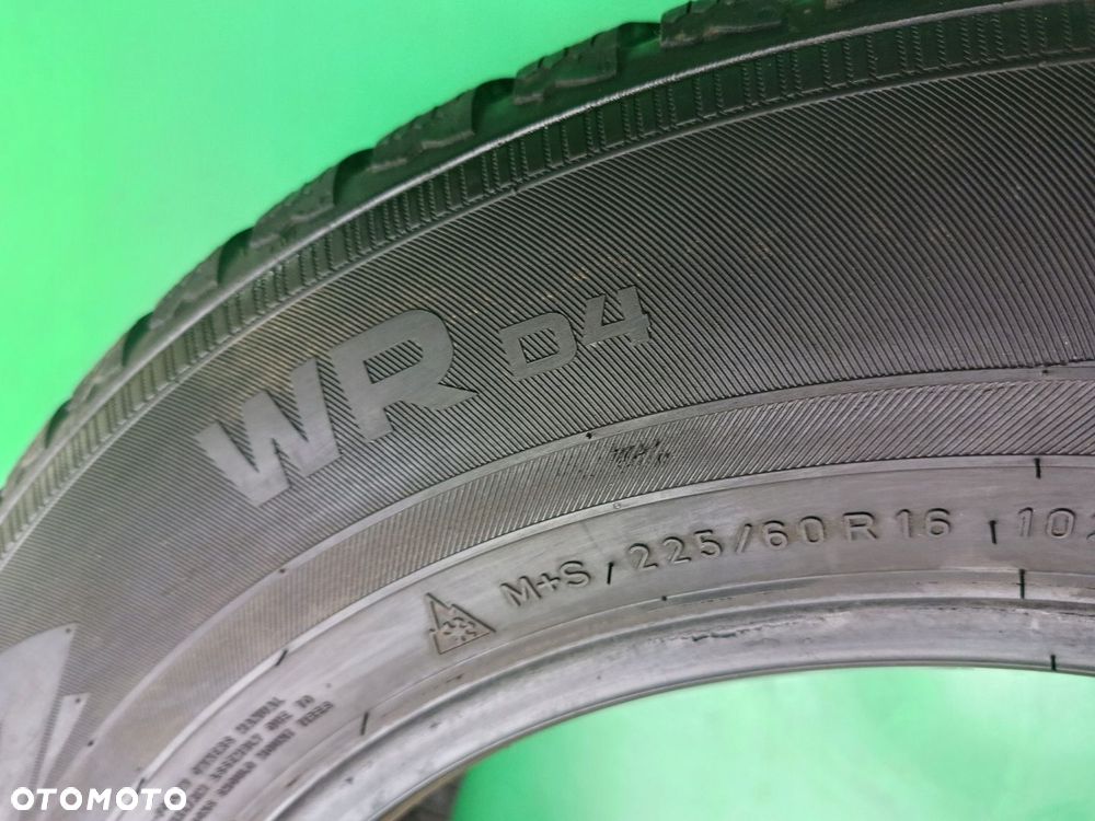NOKIAN WR D4 225/60/16, 1 szt 7 mm - 4