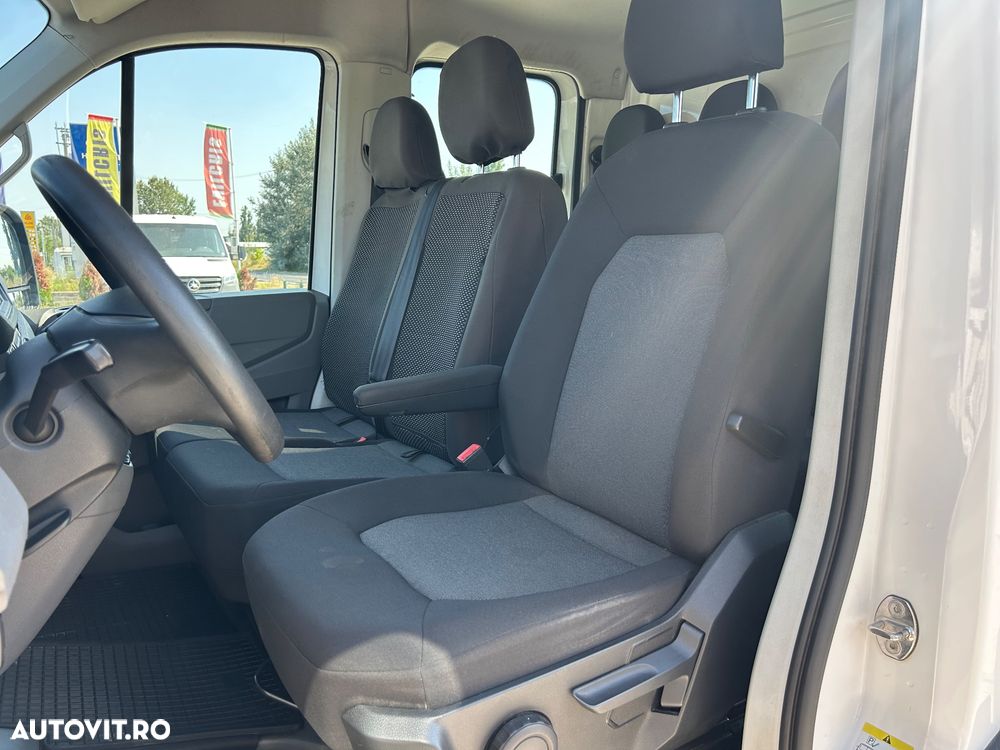 Volkswagen Crafter DOKA 7 LOCURI - 23